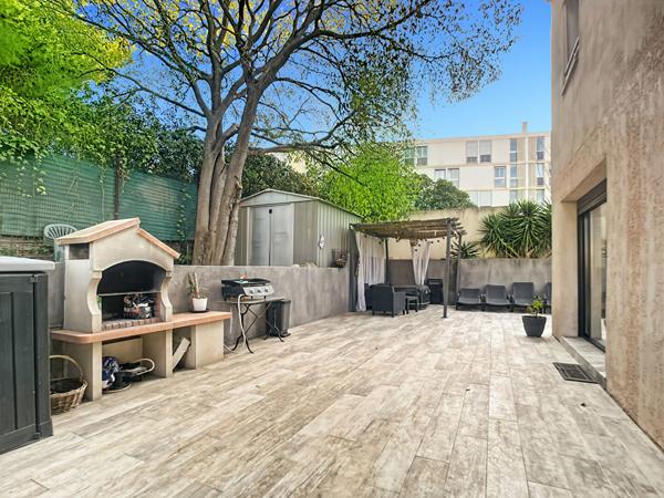 Maison spacieuse 140 m2 sur Parcelle 650 m2 avec piscine à vendre  -  Secteur Saint-Loup 13010 Marseille