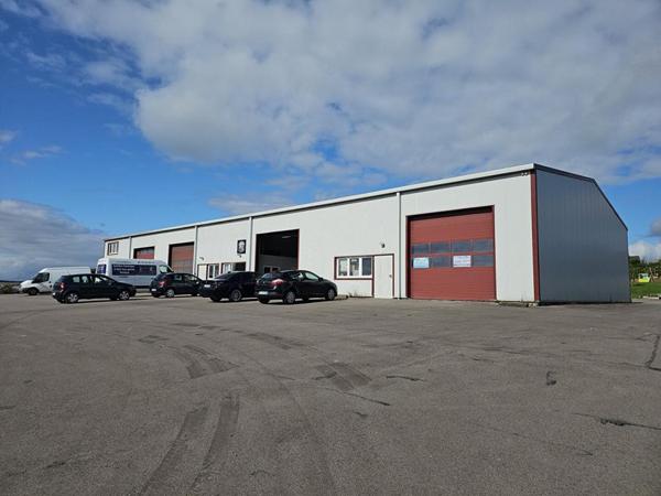 CREHANGE 57690 - MURS LOUES, ENTREPOTS, LOCAUX D'ACTIVITE avec MAISON