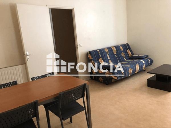 Location Appartement 2 pièces 33.4 m² - 20 RUE CATHALA COTURE Cahors 46000
