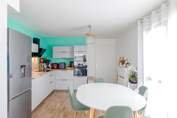 Appartement à vendre 3 pièces 68 m² Cergy