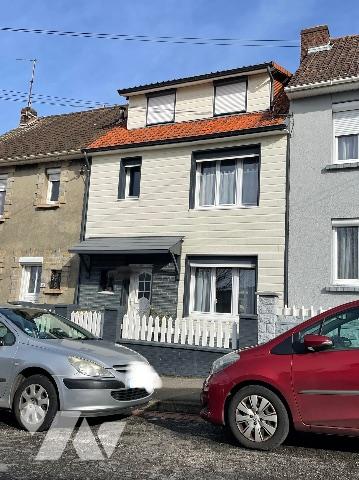 ETAPLES Centre ville
Maison 3 chambres  avec jardin + garage