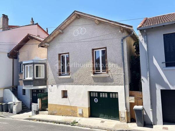 Vente                                                      Maison
                        
                     3 pièces                      55 m2                     à Chamalières