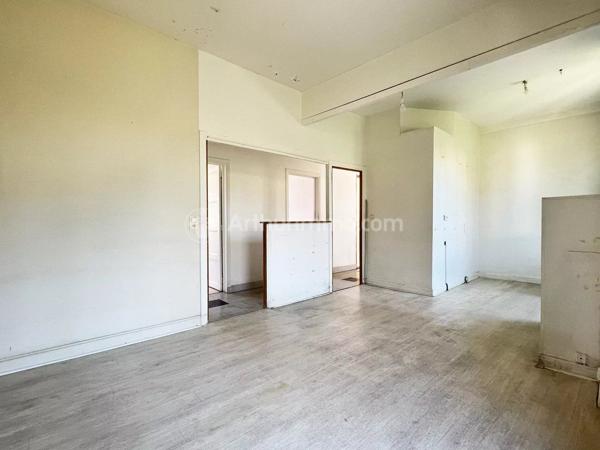 Vente                                                      Maison
                        
                     3 pièces                      55 m2                     à Chamalières