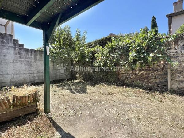 Vente                                                      Maison
                        
                     3 pièces                      55 m2                     à Chamalières