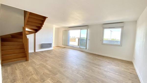 Bordeaux (33100) BASTIDE GALIN - Duplex Dernier étage 3P/81 m² avec deux terrasses 68 m² et place de parking en sous-sol