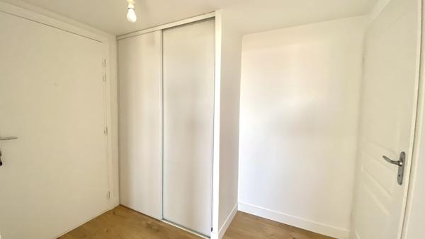 Bordeaux (33100) BASTIDE GALIN - Duplex Dernier étage 3P/81 m² avec deux terrasses 68 m² et place de parking en sous-sol