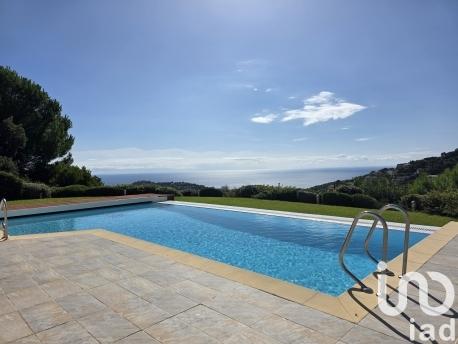 Maison à vendre 7 pièces 352 m² Cavalaire-sur-Mer