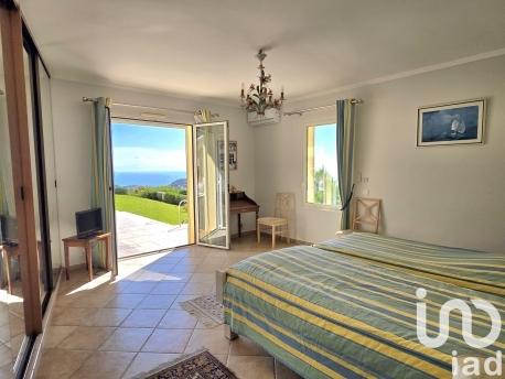 Maison à vendre 7 pièces 352 m² Cavalaire-sur-Mer