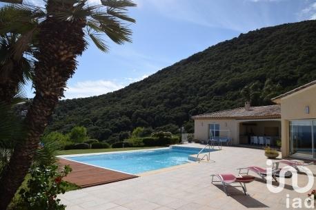 Maison à vendre 7 pièces 352 m² Cavalaire-sur-Mer