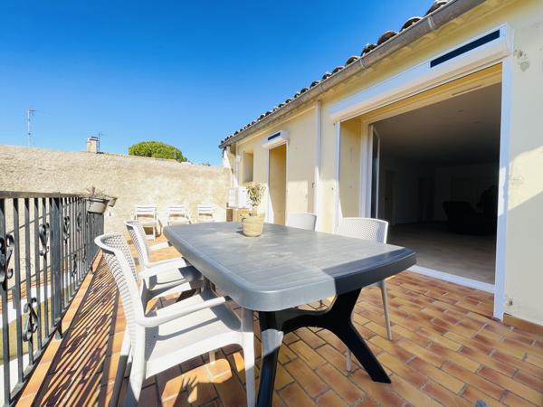 Vigneronne rénovée lumineuse - extérieurs - garage de 95 m²