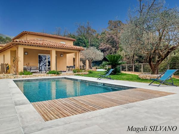 Villa F5  de standing récente proche village Spéracèdes