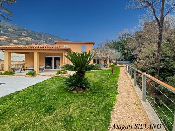 Villa F5  de standing récente proche village Spéracèdes