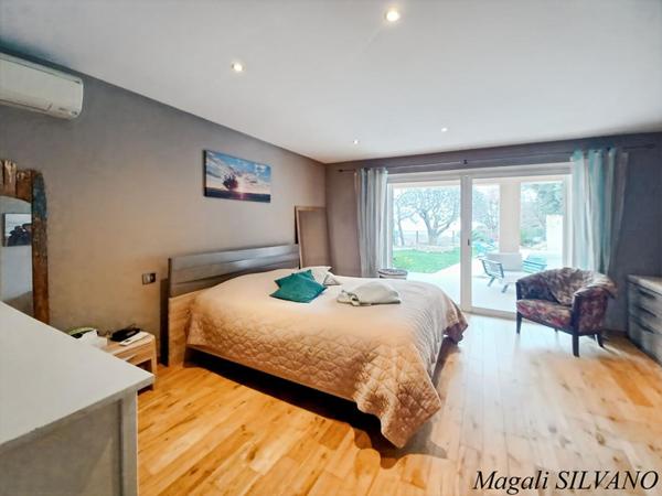 Villa F5  de standing récente proche village Spéracèdes