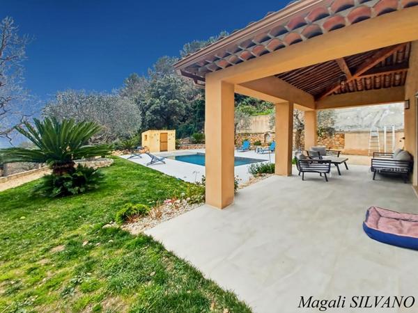 Villa F5  de standing récente proche village Spéracèdes