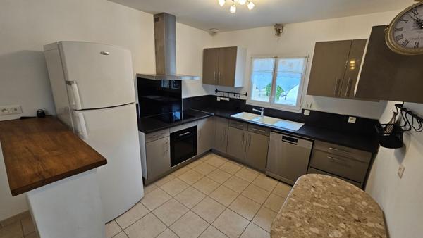 MAISON A LOUER MEUBLEE SUR ARVERT PROCHE COMMERCES