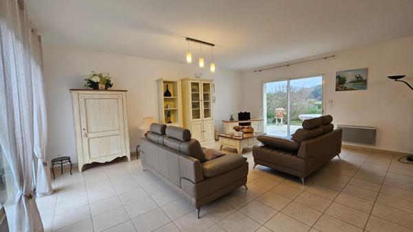 MAISON A LOUER MEUBLEE SUR ARVERT PROCHE COMMERCES