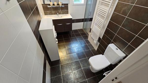 MAISON A LOUER MEUBLEE SUR ARVERT PROCHE COMMERCES