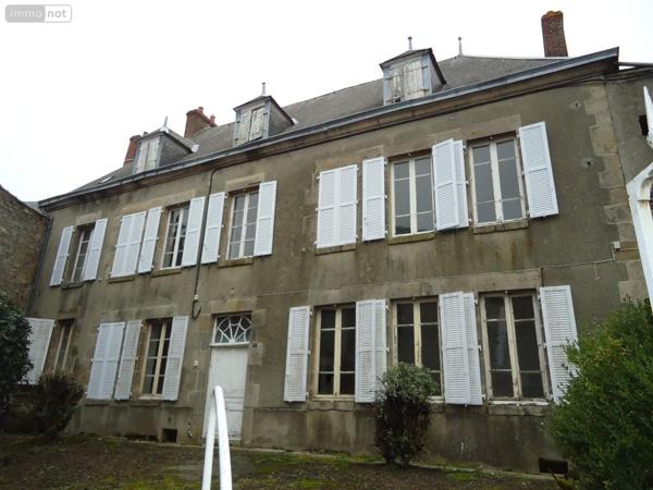 Immeuble à vendre à Dun-le-Palestel en Creuse (23800), ref : 965