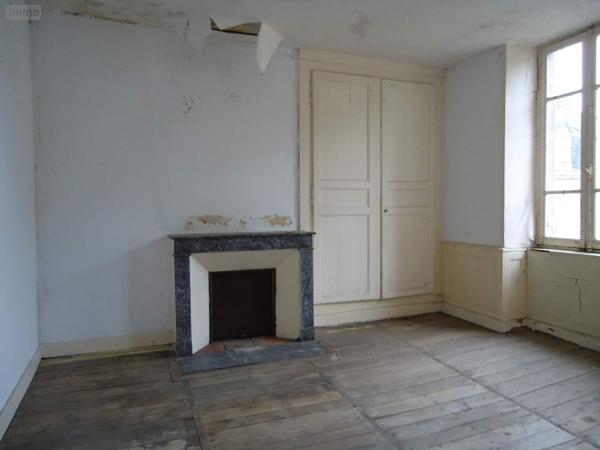 Immeuble à vendre à Dun-le-Palestel en Creuse (23800), ref : 965