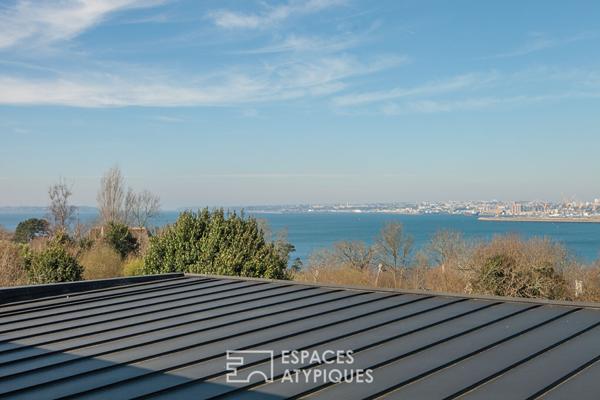 Villa contemporaine avec vue panoramique sur la mer