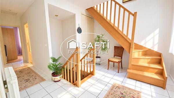 Maison 7 pièces, 5 chambres + Garage / Jardin / Terrasse