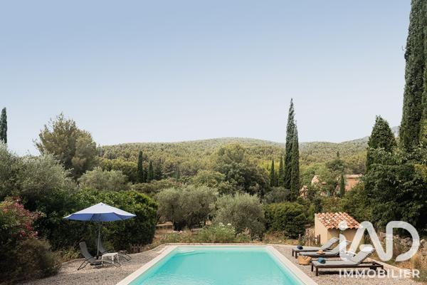 Maison à vendre 10 pièces 250 m² Sanary-sur-Mer