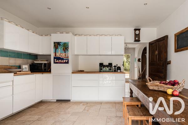 Maison à vendre 10 pièces 250 m² Sanary-sur-Mer