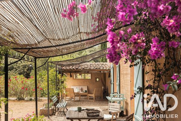 Maison à vendre 10 pièces 250 m² Sanary-sur-Mer