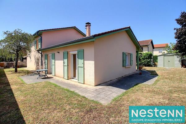 Maison familiale fonctionnelle jardin, garage et stationnements 69150 Décines Charpieu