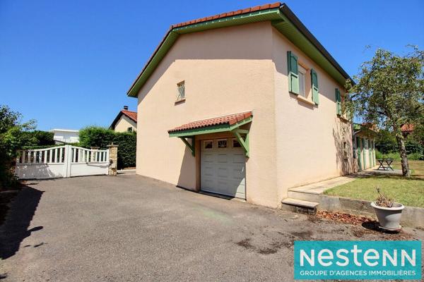 Maison familiale fonctionnelle jardin, garage et stationnements 69150 Décines Charpieu