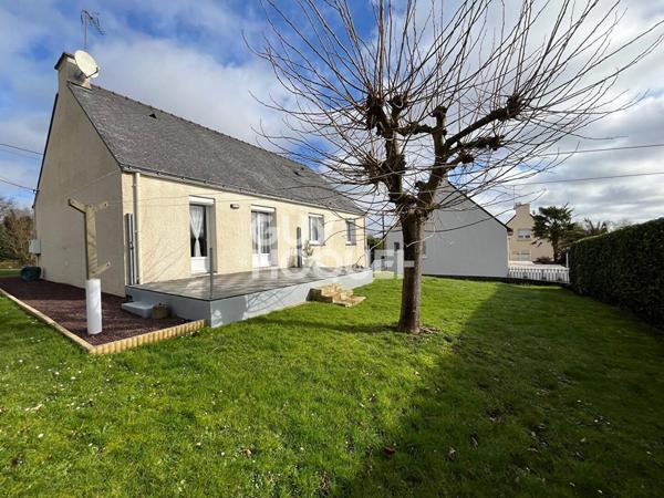 MAISON DANS LE BOURG DE SERENT