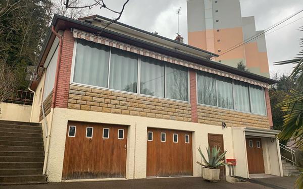 Appartement à louer    3 pièces • 117 m2 Le Creusot