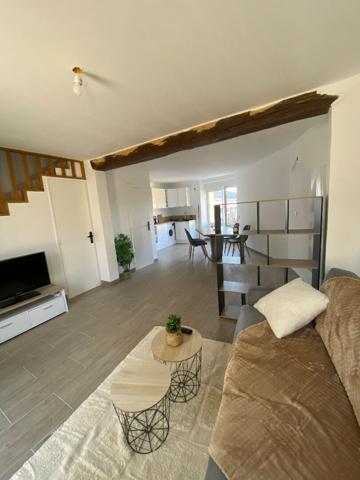 Maison à vendre Roullet Saint Estephe - 3 chambres