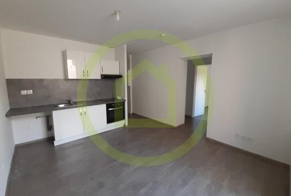 Immeuble à ROMANS SUR ISERE (26100)