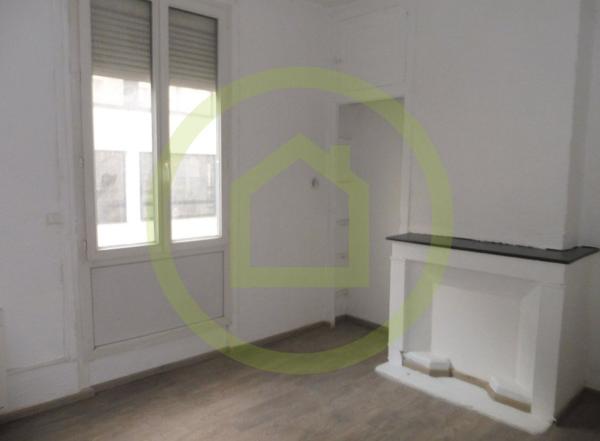 Immeuble à ROMANS SUR ISERE (26100)