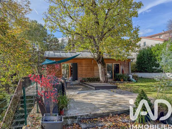 Maison à vendre 8 pièces 213 m² Lyon 9