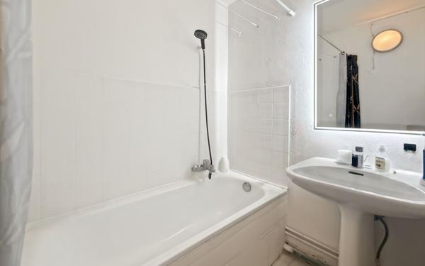 Appartement à vendre    1 pièce • 37,01 m2 Nice