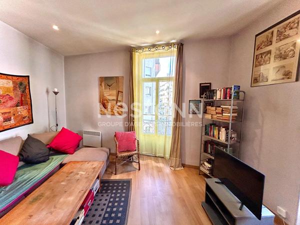 Exclusivité NESTENN Nice Port - Charmant appartement 3 pièces à rafraîchir à Riquier