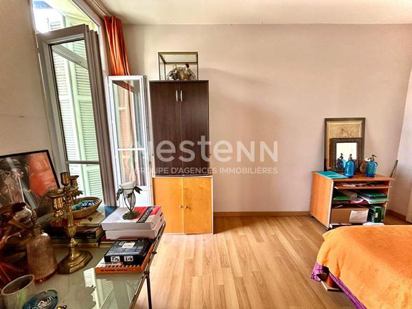 Exclusivité NESTENN Nice Port - Charmant appartement 3 pièces à rafraîchir à Riquier