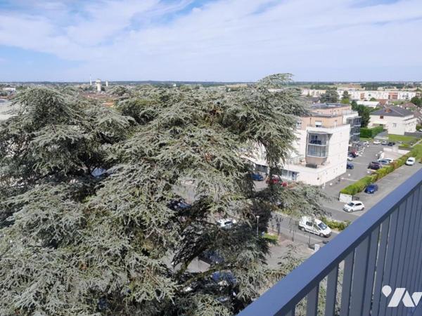 LA-CHAPELLE-ST-MESMIN - DANS RESIDENCE - APPARTEMENT T4 (77m²) - AIRE DE STATIONNEMENT COLLECTIVE- 