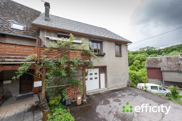 Maison
         5 pièces
        - 137 m² Exclusivité 242 500 € *