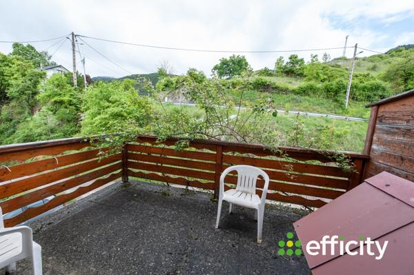 Maison
         5 pièces
        - 137 m² Exclusivité 242 500 € *
