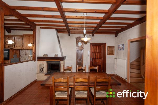 Maison
         5 pièces
        - 137 m² Exclusivité 242 500 € *