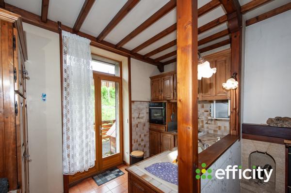 Maison
         5 pièces
        - 137 m² Exclusivité 242 500 € *