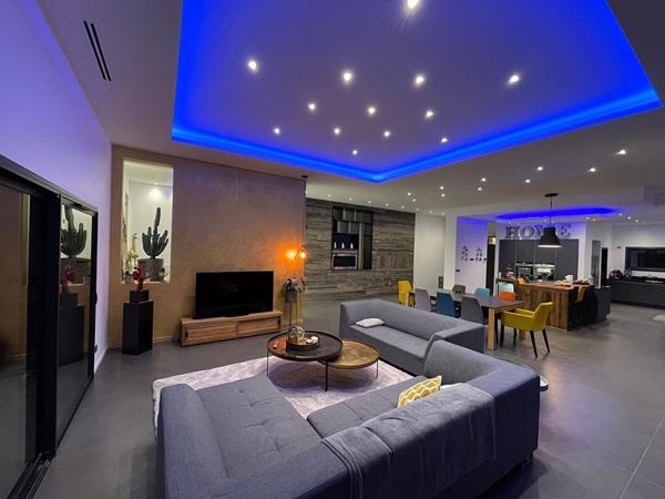 DEMEURE DE PRESTIGE JAILLANS 20MN VALENCE 26000 265 m² SUR PARCELLE 1783 m²