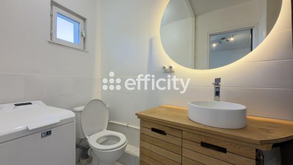 Appartement
         2 pièces
        - 32 m² 75 000 € *