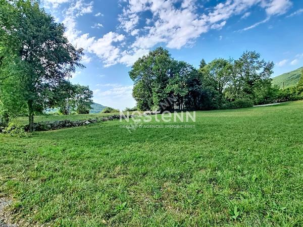 À vendre terrain constructible de 1513 m² à Entrepierres