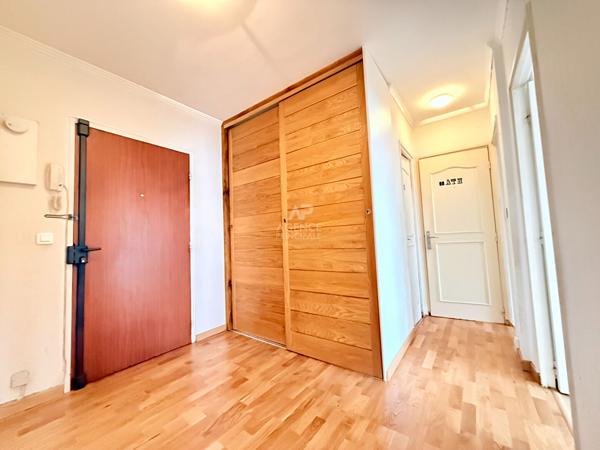 À vendre : Appartement 4 pièces à Conflans-Sainte-Honorine 169 900 € **  - Référence  7796