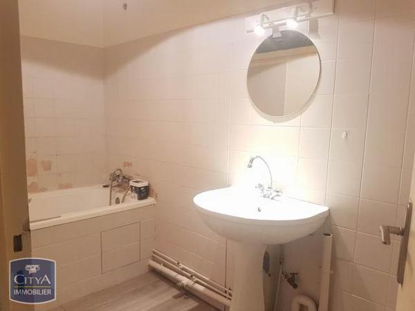 Appartement à louer 3 pièces 82.78m²