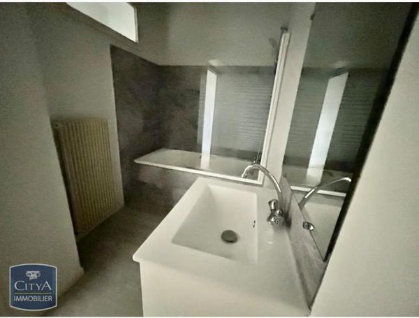Appartement à louer 3 pièces 82.78m² Dijon (21000)
